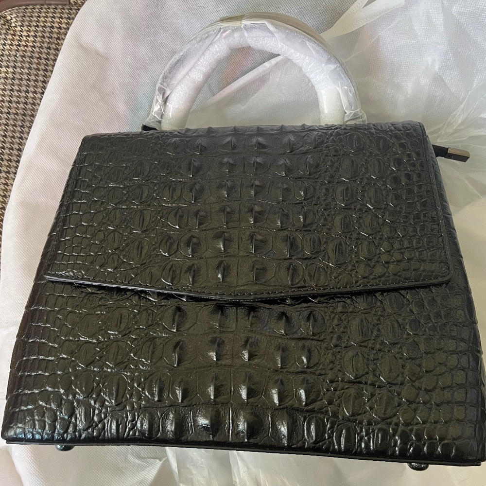 Black Embossed Crocodile Pattern Genuine Leather Tote Bag